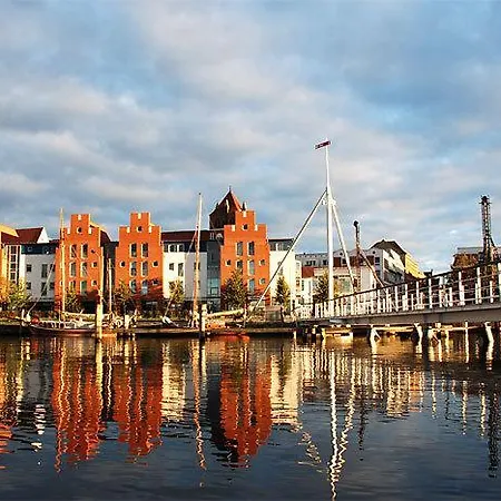 & Restaurant Alter Speicher 3* Грайфсвальд